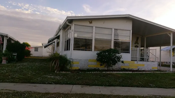 Lakewood Village Picture 1
