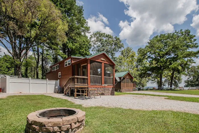 Decatur / Wheeler Lake KOA Holiday Picture 4