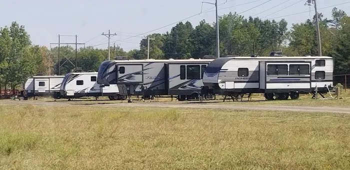Greer's RV Park Picture 2