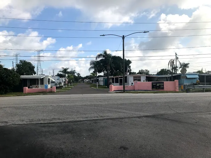 Far Horizon Mobile Home Park Picture 4