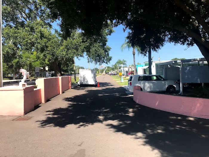 Far Horizon Mobile Home Park Picture 2