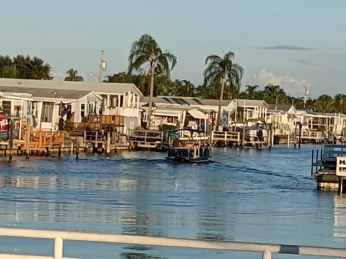Bay Aristocrat Village Picture 7