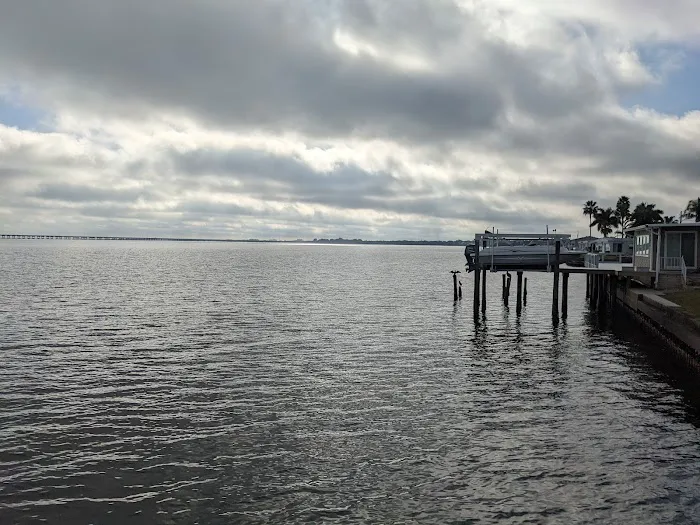 Bay Aristocrat Village Picture 4