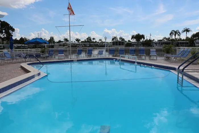 Bay Aristocrat Village Picture 1