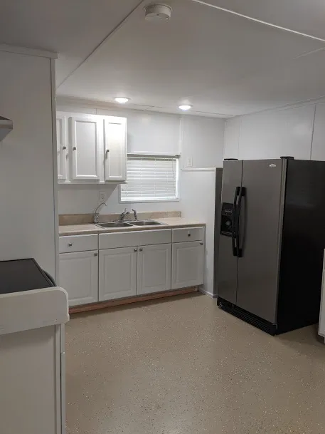 Gulf Breeze Mobile Home Park Picture 8