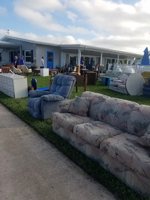 Colonial Village Mobile Home Park Picture 7