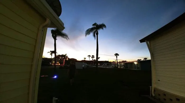 Colonial Village Mobile Home Park Picture 2
