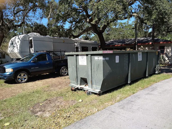 West Bay Oaks Mobile Home & RV Park Picture 8