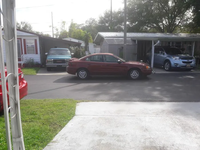 Southern Skies Manor Mobile Home Park Picture 5