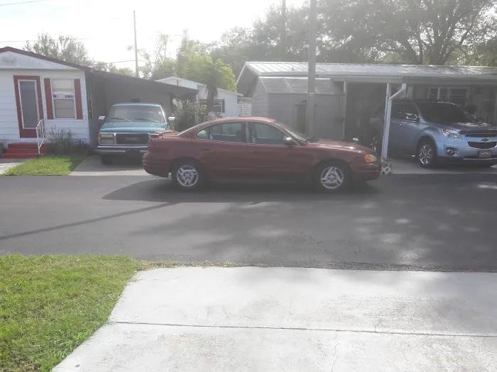 Southern Skies Manor Mobile Home Park Picture 4
