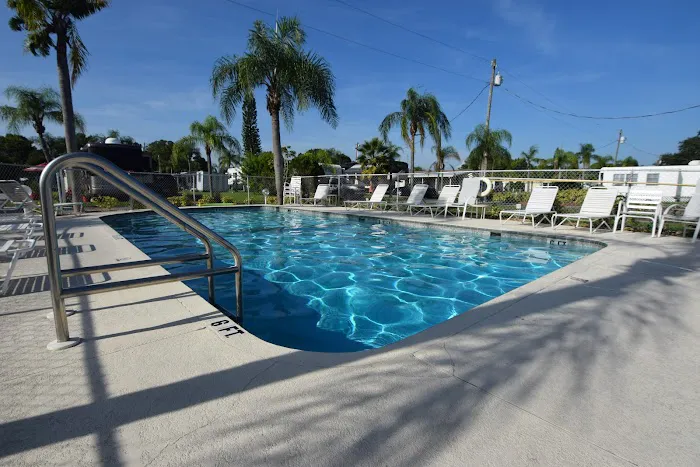 Avalon RV Resort Picture 9