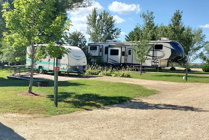 Rustic Barn Campground & RV Park Picture 9