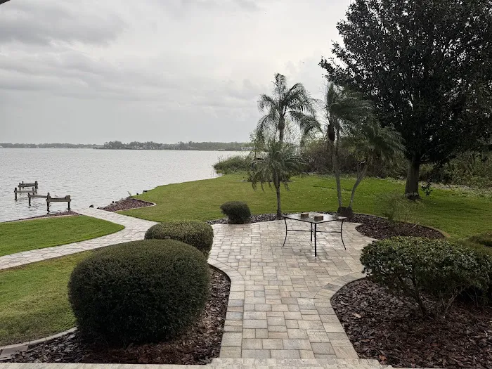 Lakeside Hills Estates Picture 1