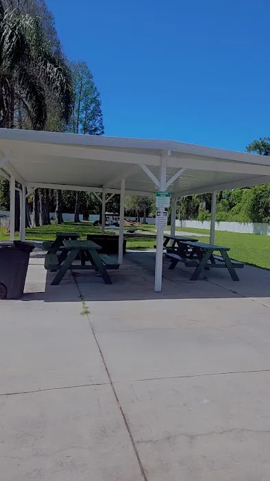 May Grove Mobile Home Park Picture 8