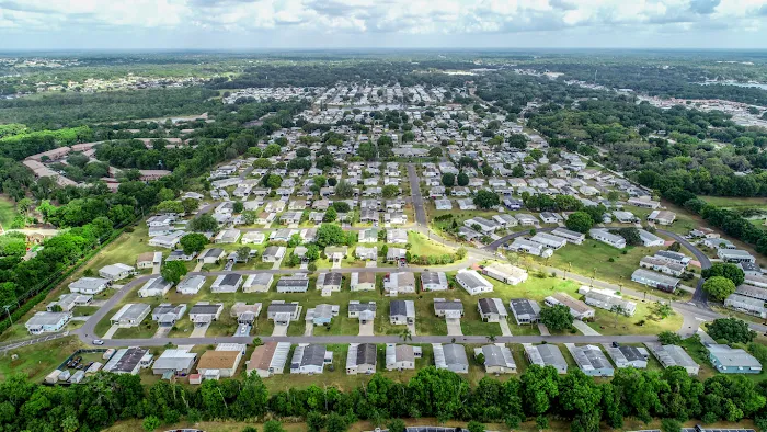 Foxwood Village Manufactured Housing Community Picture 9