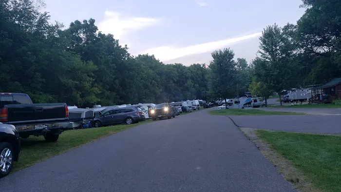 Merry Macs Campground Picture 2