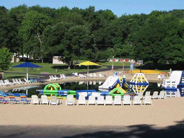 Merry Macs Campground Picture 6