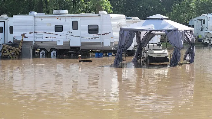 Hoot Owl Hollow Campground Picture 3
