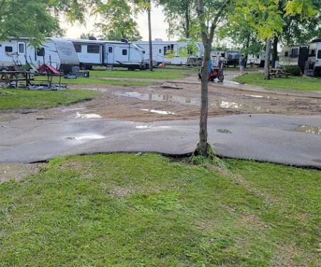 Hoot Owl Hollow Campground