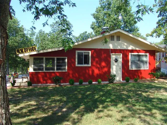 Ozarks Mountain Springs R.V. Park & Cabins Picture 6