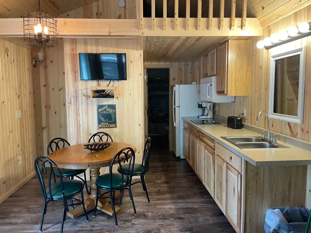 Smokey Hollow Campground Picture 4