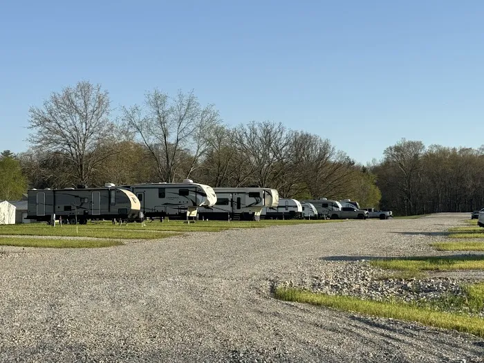 Destination Outdoors RV Park Picture 6
