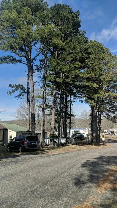 Whispering Pines Mobile Home park Picture 6