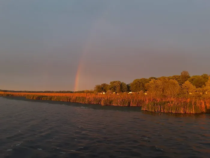 Trailer Island Campground Picture 1