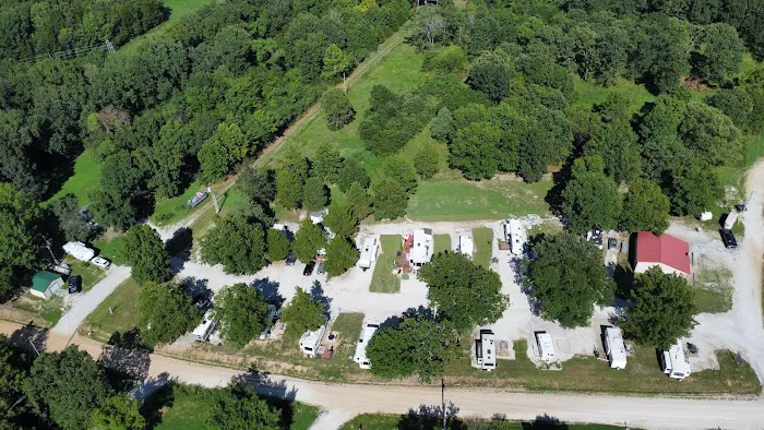 Sunshine Road Year Round RV Park Picture 3