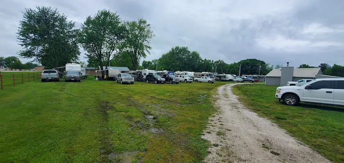 Sidetrack RV Park Picture 9