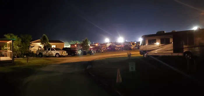 Sidetrack RV Park Picture 4