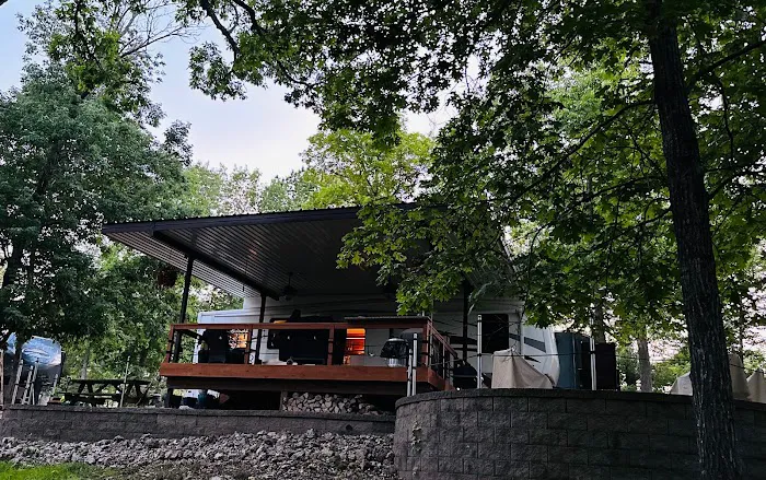 Ozark Waterfront Resort Picture 3