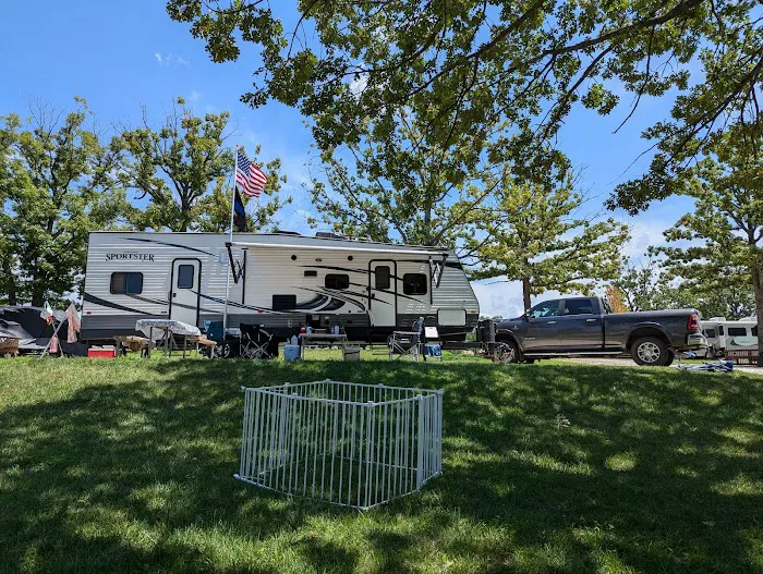 Red Oak Resort & RV Park Picture 3