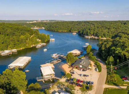 Papa Chubby's Lakeside Resort