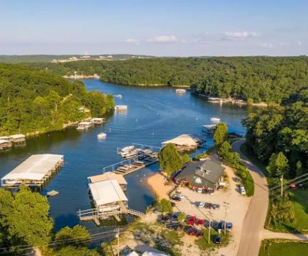 Papa Chubby's Lakeside Resort