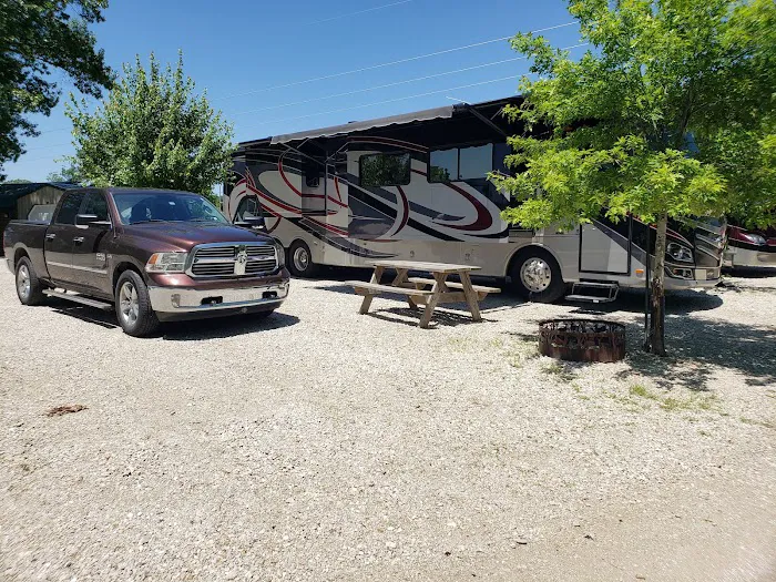 Scallywag's RV Park Picture 10