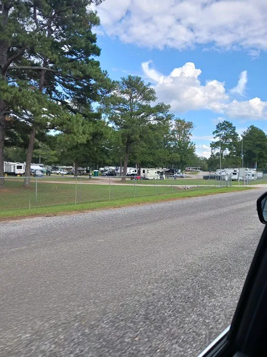 Legends Lane Campground Picture 5