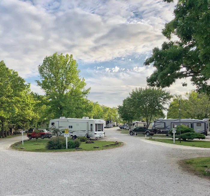 Osage Beach RV Park Picture 4