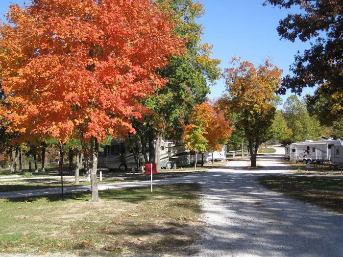 Arrowhead Point RV Park, Cabins & Campground Picture 2