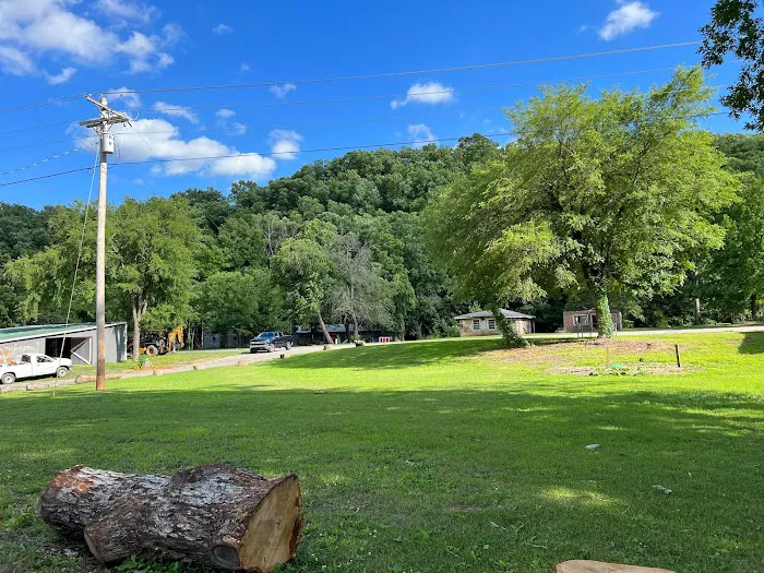 Red Oak RV Park Picture 8