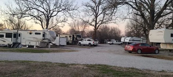 Twin Pines RV Park Picture 4