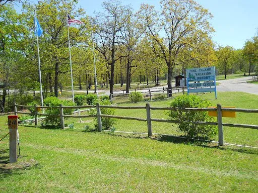 Pine Island RV Resort Picture 1