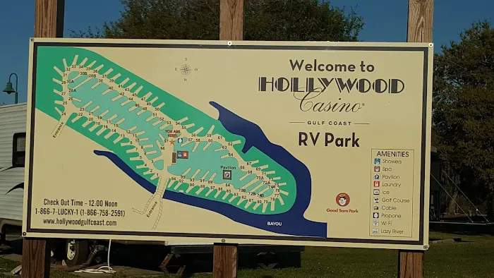Hollywood Casino RV park Picture 3