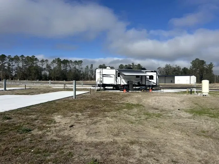 Heritage Oaks RV Resort Picture 1