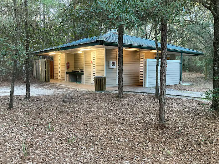 Woods Ferry River Camp Picture 1