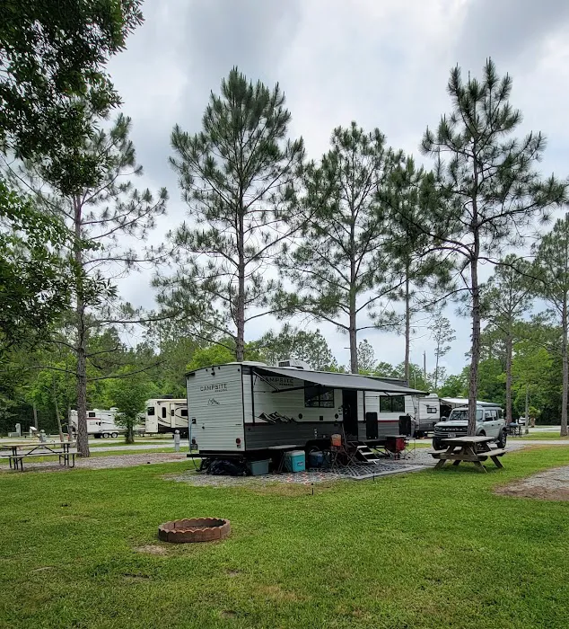 Bay Hide Away RV Park & Campground Picture 4