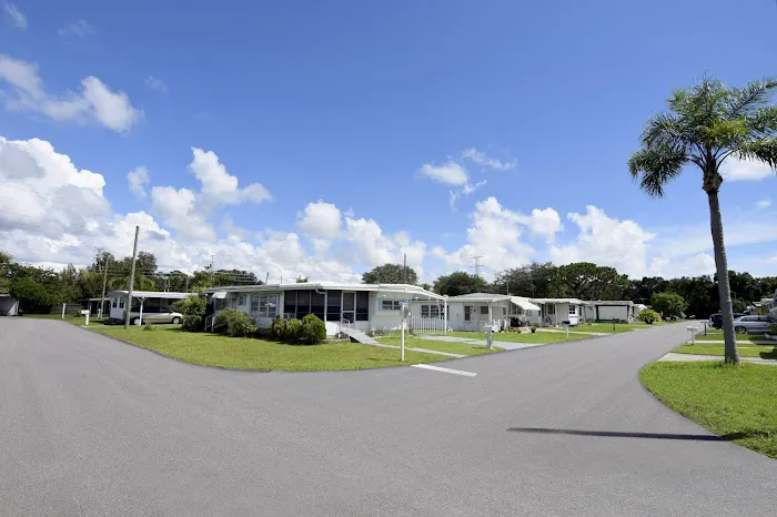 Satellite Bay Manufactured Home Community Picture 5
