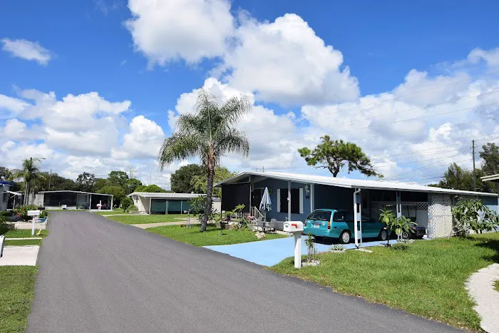 Satellite Bay Manufactured Home Community Picture 2
