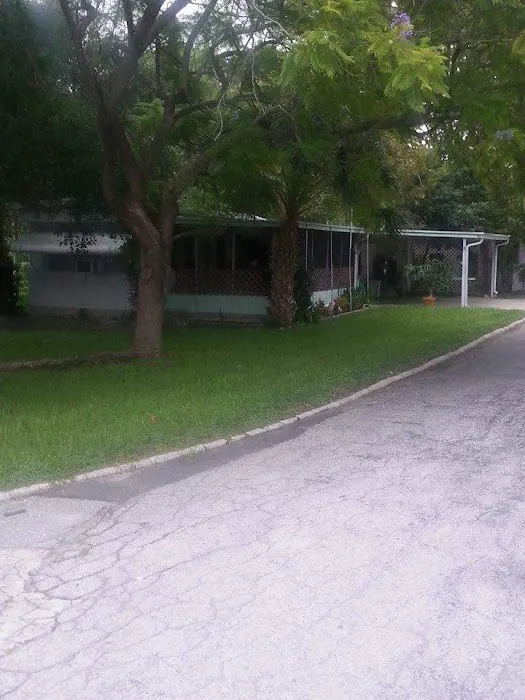 Green Meadows Mobile Home Park Picture 2