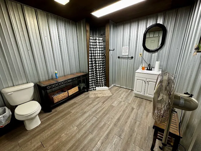 The Magnolia Campground and Store Picture 8